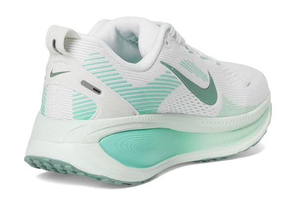 Nike Vomero 18