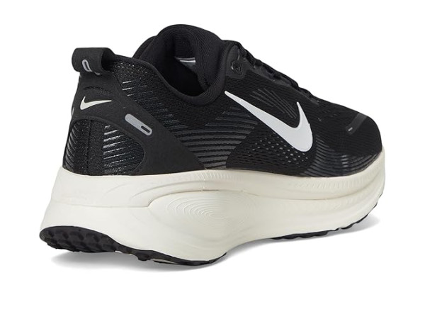Nike Vomero 18