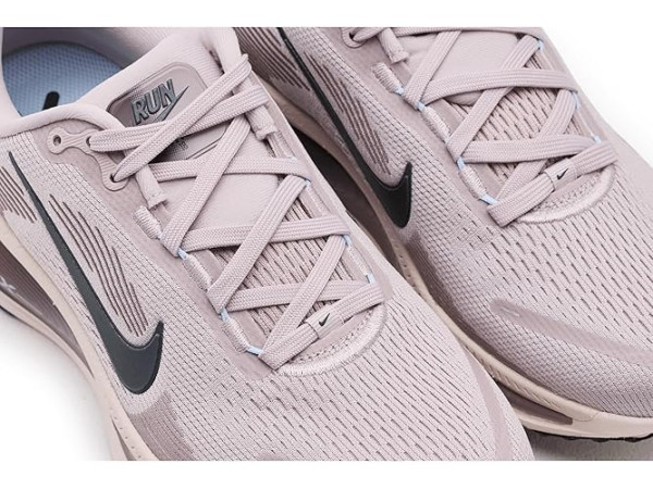 Nike Vomero 18