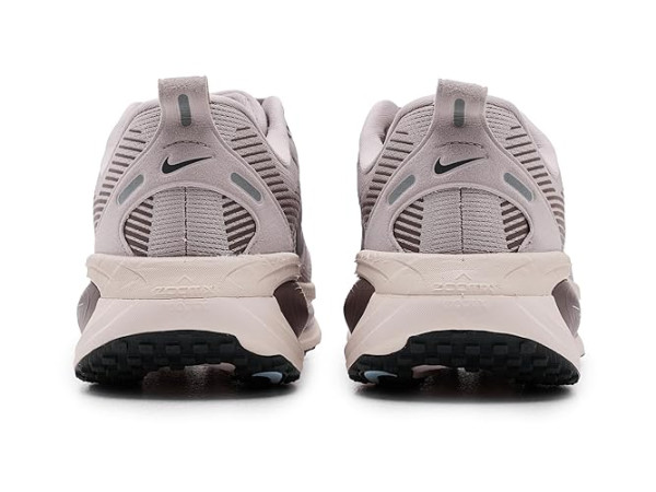 Nike Vomero 18