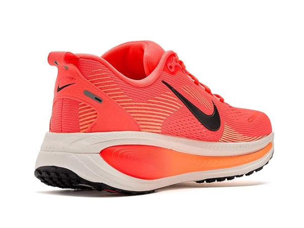 Nike Vomero 18