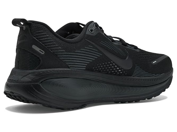 Nike Vomero 18