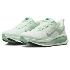 Nike Vomero 18