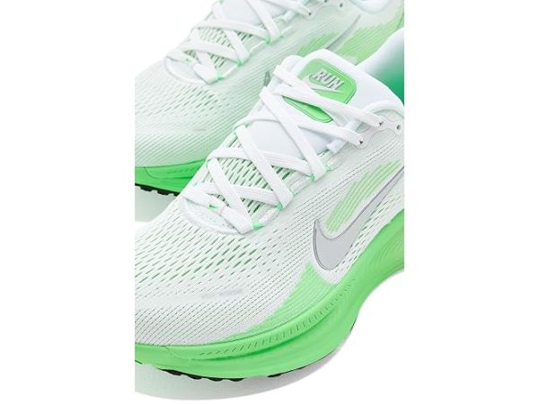 Nike Vomero 18 Nike Vomero 18