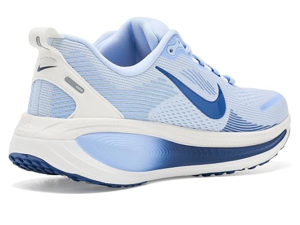 Nike Vomero 18 Nike Vomero 18