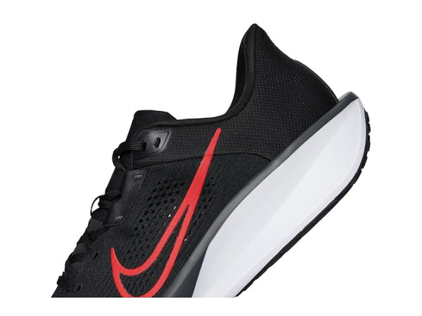 Nike Quest 6