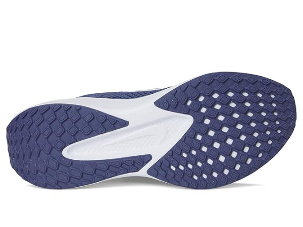 Nike Quest 6