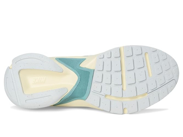 Nike AL8
