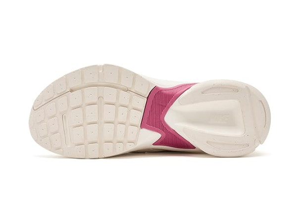 Nike AL8