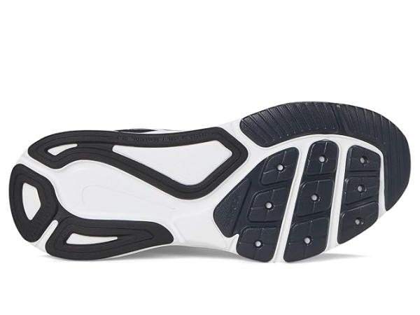 Nike Structure 26
