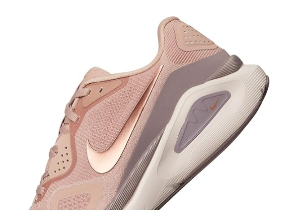 Nike Structure 26