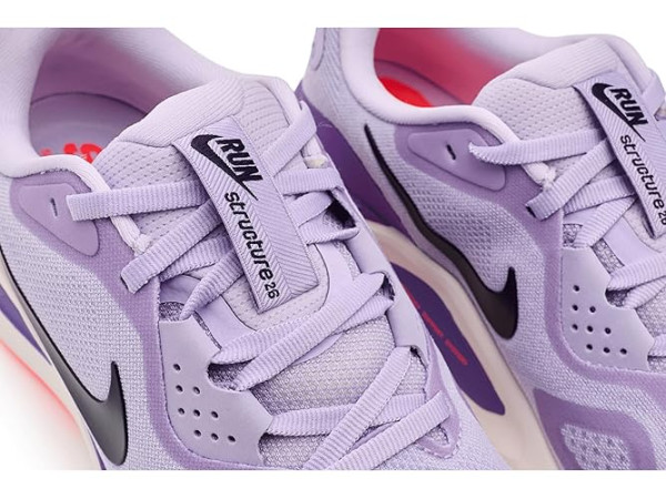 Nike Structure 26