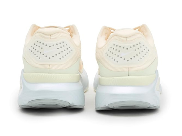 Nike Structure 26