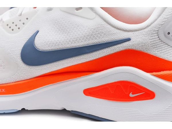 Nike Structure 26