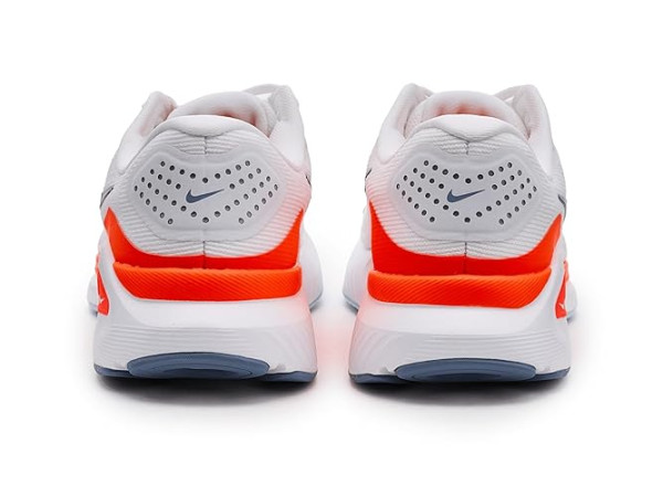 Nike Structure 26