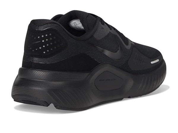 Nike Structure 26