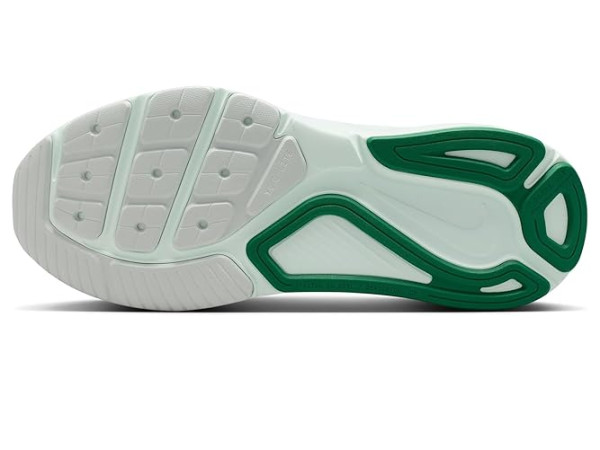 Nike Structure 26