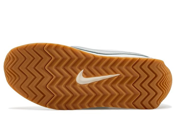 Nike Pacific