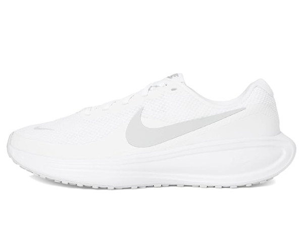 Nike Revolution 8