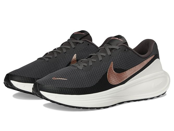 Nike Revolution 8