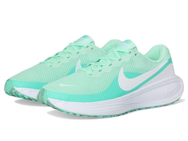 Nike Revolution 8