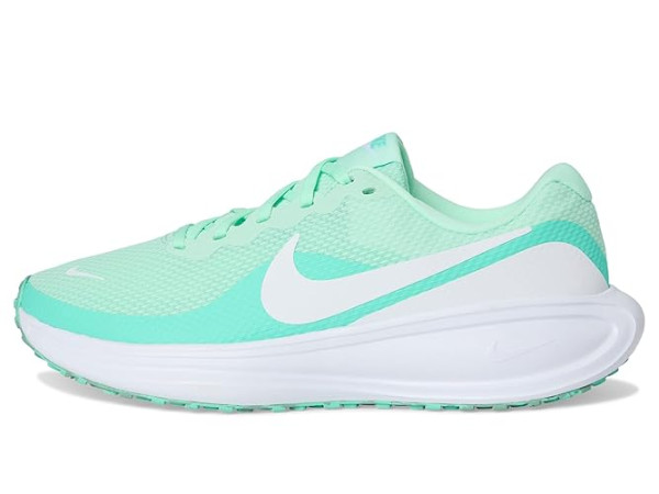 Nike Revolution 8
