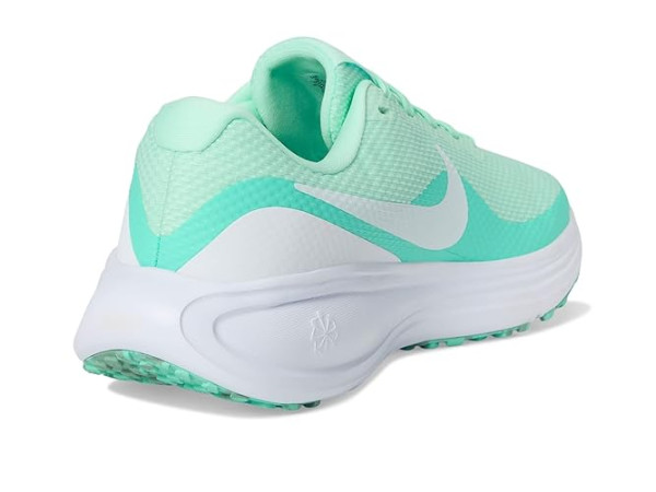 Nike Revolution 8