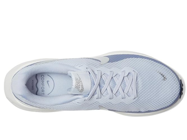 Nike Revolution 8