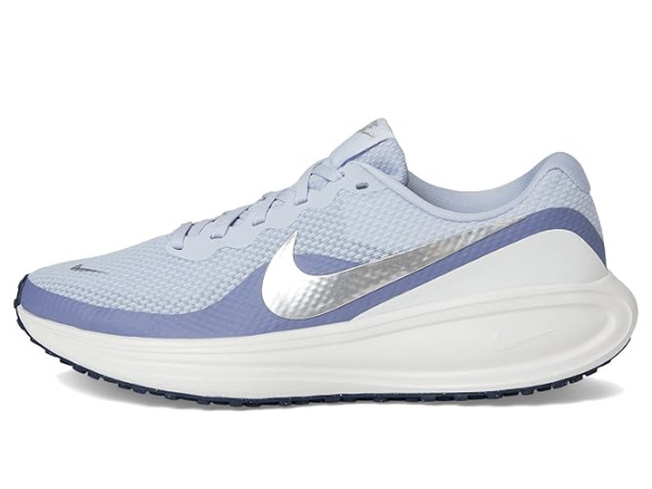 Nike Revolution 8