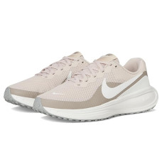 Nike Revolution 8