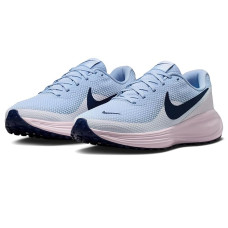 Nike Revolution 8