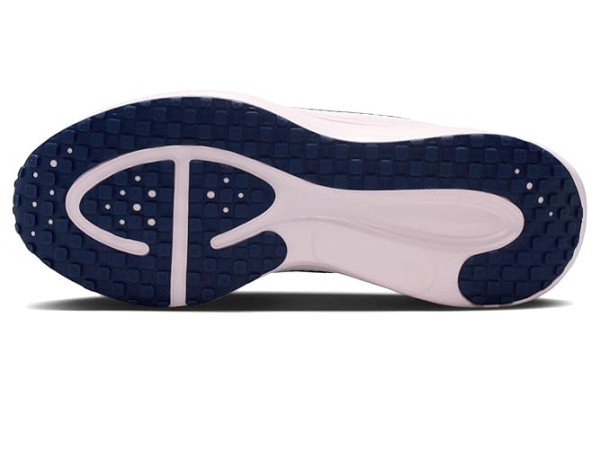 Nike Revolution 8
