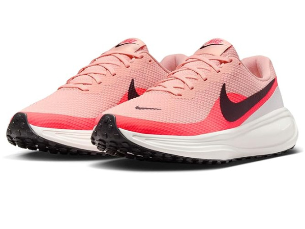 Nike Revolution 8