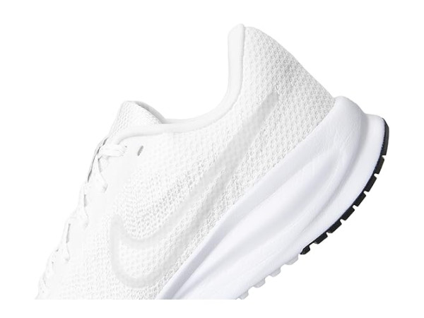 Nike Defy