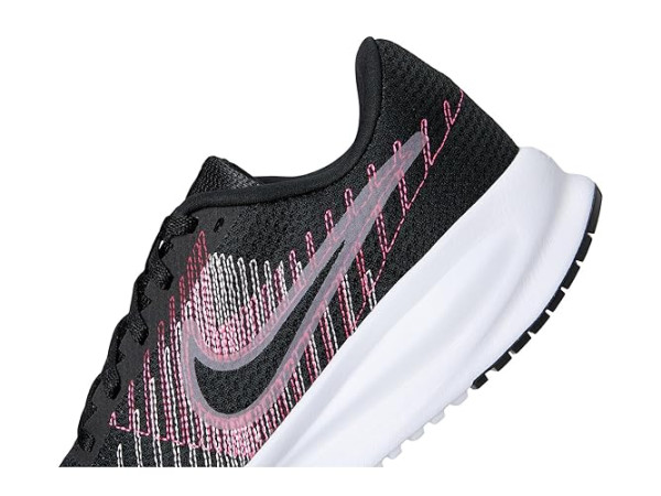 Nike Defy