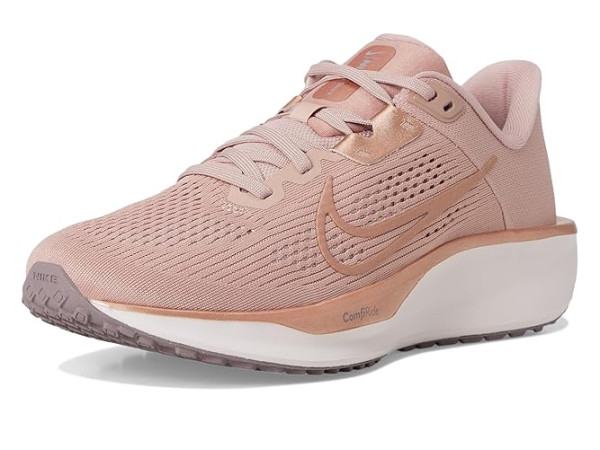 Nike Quest 6