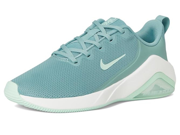 Nike Bella 7