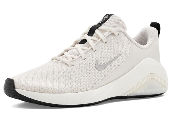 Nike Bella 7