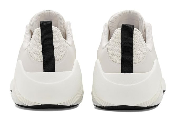 Nike Bella 7