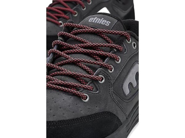 etnies Loot WR