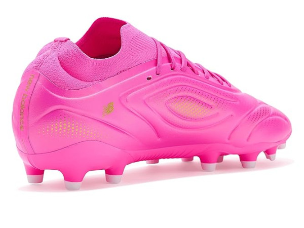 New Balance Tekela Team Low Mg V5 Soccer Cleats