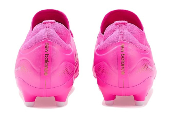 New Balance Tekela Team Low Mg V5 Soccer Cleats
