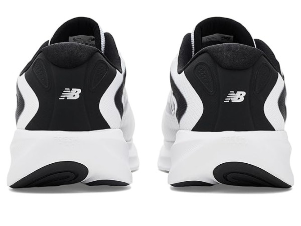 New Balance Fresh Foam 680 V9