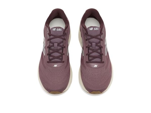 New Balance Fresh Foam 680 V9