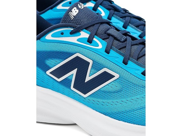 New Balance Fresh Foam 680 V9 New Balance Fresh Foam 680 V9