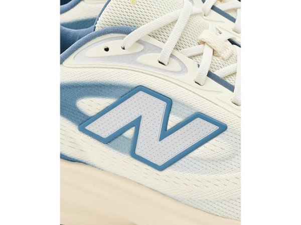 New Balance Fresh Foam 680 V9 New Balance Fresh Foam 680 V9