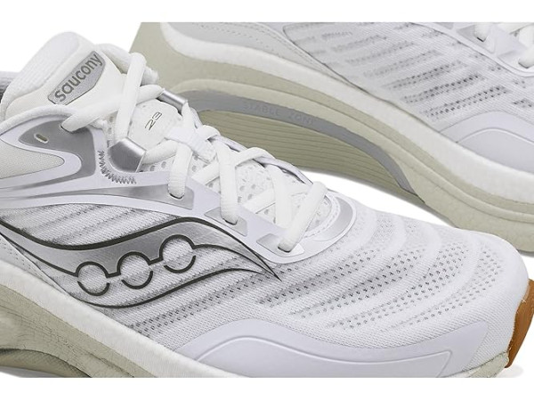 Saucony Omni St 23
