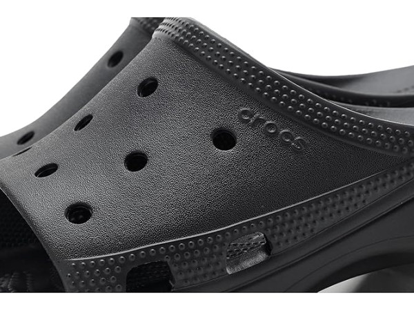 Crocs Classic Saturday Slides Crocs Classic Saturday Slides
