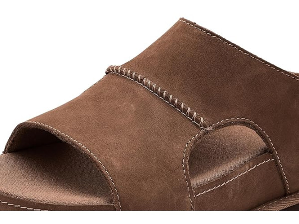 UGG Goldenstar Hi Artistitch