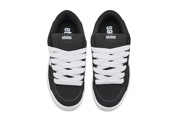 etnies Kingpin 2k etnies Kingpin 2k